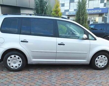 Серый Фольксваген Туран, объемом двигателя 1.6 л и пробегом 220 тыс. км за 5550 $, фото 41 на Automoto.ua