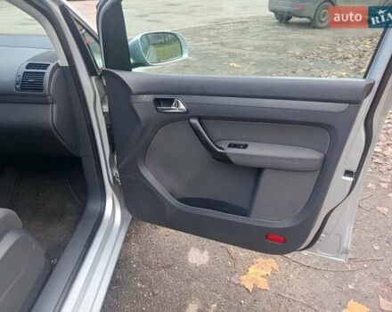 Серый Фольксваген Туран, объемом двигателя 1.6 л и пробегом 230 тыс. км за 5995 $, фото 13 на Automoto.ua