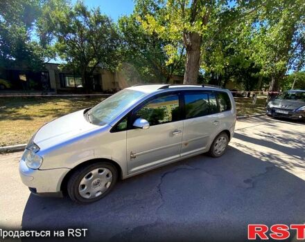 Серый Фольксваген Туран, объемом двигателя 2 л и пробегом 0 тыс. км за 4100 $, фото 1 на Automoto.ua