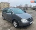 Серый Фольксваген Туран, объемом двигателя 1.6 л и пробегом 240 тыс. км за 4999 $, фото 4 на Automoto.ua
