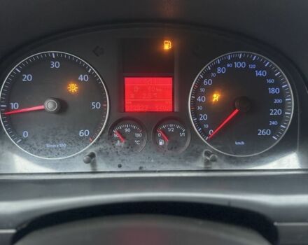 Серый Фольксваген Туран, объемом двигателя 2 л и пробегом 250 тыс. км за 3550 $, фото 14 на Automoto.ua