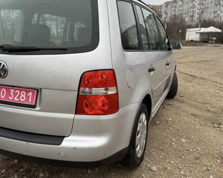 Серый Фольксваген Туран, объемом двигателя 1.6 л и пробегом 213 тыс. км за 6900 $, фото 22 на Automoto.ua