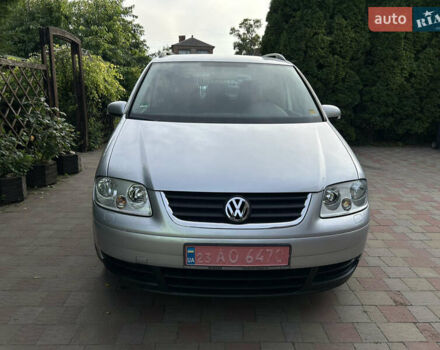 Серый Фольксваген Туран, объемом двигателя 1.6 л и пробегом 230 тыс. км за 5790 $, фото 5 на Automoto.ua