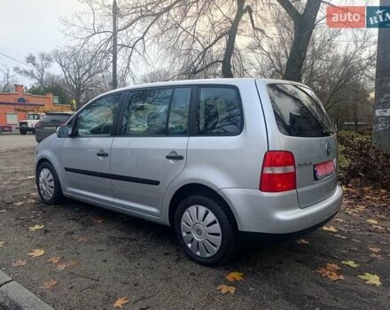 Серый Фольксваген Туран, объемом двигателя 1.6 л и пробегом 230 тыс. км за 5995 $, фото 4 на Automoto.ua