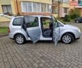 Серый Фольксваген Туран, объемом двигателя 1.6 л и пробегом 204 тыс. км за 5500 $, фото 61 на Automoto.ua