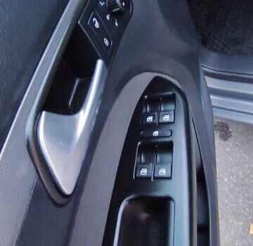 Серый Фольксваген Туран, объемом двигателя 1.9 л и пробегом 254 тыс. км за 5950 $, фото 18 на Automoto.ua