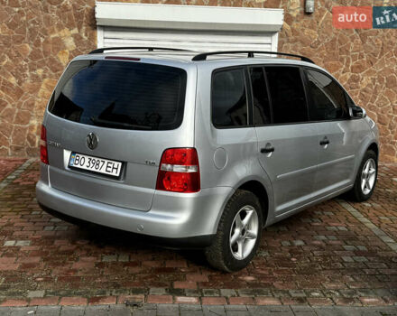 Серый Фольксваген Туран, объемом двигателя 1.9 л и пробегом 205 тыс. км за 5600 $, фото 11 на Automoto.ua