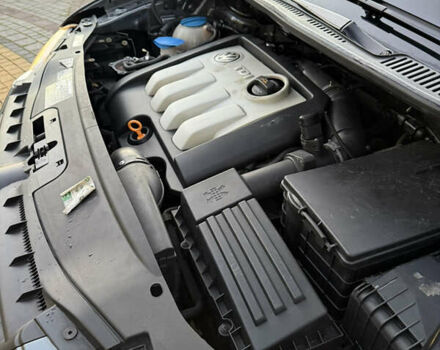 Серый Фольксваген Туран, объемом двигателя 1.9 л и пробегом 380 тыс. км за 4950 $, фото 17 на Automoto.ua