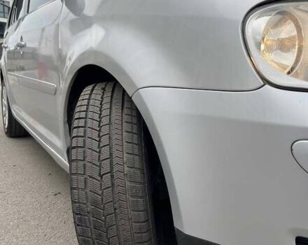 Серый Фольксваген Туран, объемом двигателя 2 л и пробегом 296 тыс. км за 4999 $, фото 38 на Automoto.ua