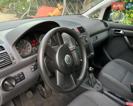Серый Фольксваген Туран, объемом двигателя 1.6 л и пробегом 230 тыс. км за 5790 $, фото 9 на Automoto.ua