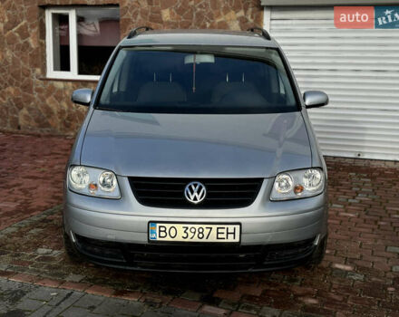 Серый Фольксваген Туран, объемом двигателя 1.9 л и пробегом 205 тыс. км за 5600 $, фото 4 на Automoto.ua