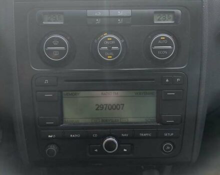 Серый Фольксваген Туран, объемом двигателя 1.9 л и пробегом 224 тыс. км за 6100 $, фото 12 на Automoto.ua