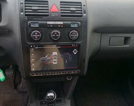 Серый Фольксваген Туран, объемом двигателя 1.6 л и пробегом 230 тыс. км за 5995 $, фото 17 на Automoto.ua