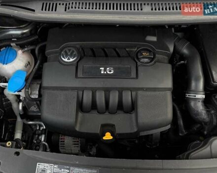 Серый Фольксваген Туран, объемом двигателя 1.6 л и пробегом 223 тыс. км за 6300 $, фото 18 на Automoto.ua