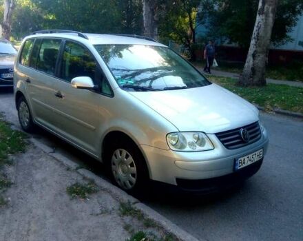Сірий Фольксваген Туран, об'ємом двигуна 1.6 л та пробігом 230 тис. км за 5200 $, фото 2 на Automoto.ua
