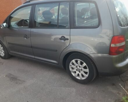 Серый Фольксваген Туран, объемом двигателя 1.9 л и пробегом 350 тыс. км за 2600 $, фото 10 на Automoto.ua