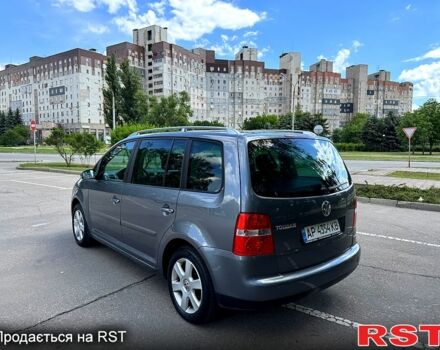 Сірий Фольксваген Туран, об'ємом двигуна 1.6 л та пробігом 239 тис. км за 5400 $, фото 7 на Automoto.ua