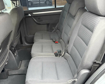 Серый Фольксваген Туран, объемом двигателя 1.6 л и пробегом 192 тыс. км за 5950 $, фото 15 на Automoto.ua