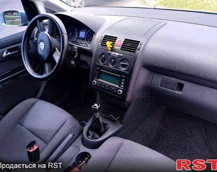 Сірий Фольксваген Туран, об'ємом двигуна 1.6 л та пробігом 219 тис. км за 6699 $, фото 6 на Automoto.ua