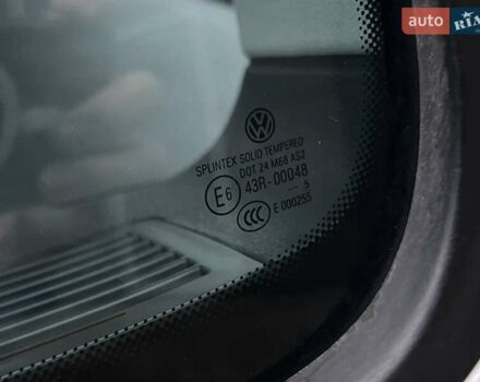 Сірий Фольксваген Туран, об'ємом двигуна 1.6 л та пробігом 307 тис. км за 4900 $, фото 56 на Automoto.ua