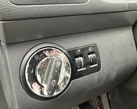 Серый Фольксваген Туран, объемом двигателя 1.6 л и пробегом 338 тыс. км за 5500 $, фото 19 на Automoto.ua