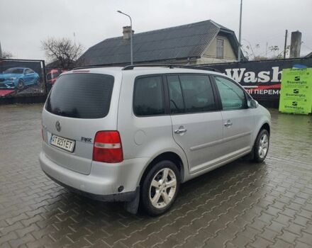 Сірий Фольксваген Туран, об'ємом двигуна 1.6 л та пробігом 270 тис. км за 4700 $, фото 2 на Automoto.ua