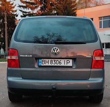 Серый Фольксваген Туран, объемом двигателя 1.9 л и пробегом 254 тыс. км за 5950 $, фото 11 на Automoto.ua