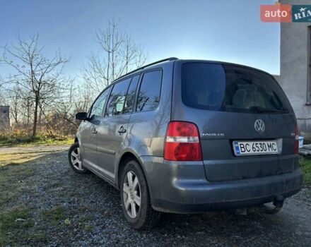 Серый Фольксваген Туран, объемом двигателя 1.9 л и пробегом 224 тыс. км за 6100 $, фото 2 на Automoto.ua
