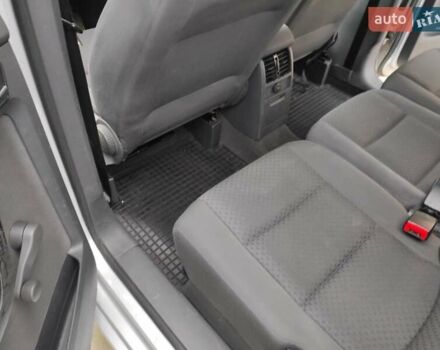 Серый Фольксваген Туран, объемом двигателя 1.6 л и пробегом 220 тыс. км за 5550 $, фото 15 на Automoto.ua