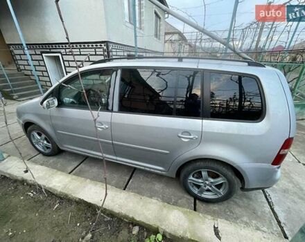 Серый Фольксваген Туран, объемом двигателя 1.9 л и пробегом 256 тыс. км за 6100 $, фото 5 на Automoto.ua