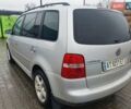 Сірий Фольксваген Туран, об'ємом двигуна 1.6 л та пробігом 270 тис. км за 4700 $, фото 6 на Automoto.ua