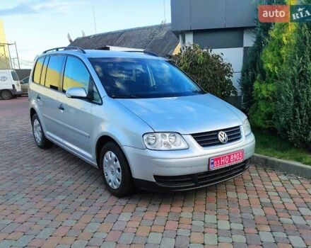 Серый Фольксваген Туран, объемом двигателя 1.6 л и пробегом 220 тыс. км за 5550 $, фото 36 на Automoto.ua