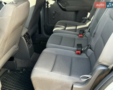 Серый Фольксваген Туран, объемом двигателя 1.9 л и пробегом 205 тыс. км за 5600 $, фото 20 на Automoto.ua