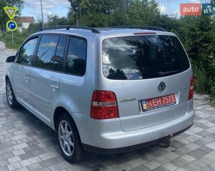 Серый Фольксваген Туран, объемом двигателя 1.6 л и пробегом 171 тыс. км за 6000 $, фото 4 на Automoto.ua