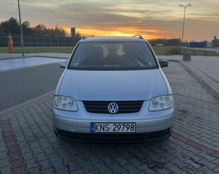 Серый Фольксваген Туран, объемом двигателя 0 л и пробегом 330 тыс. км за 1800 $, фото 1 на Automoto.ua