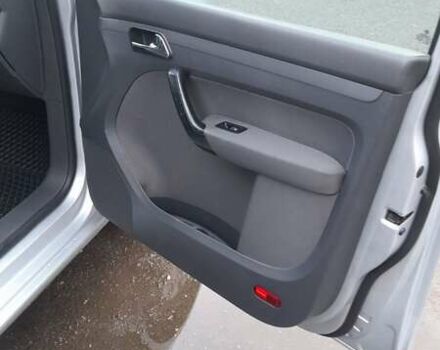 Серый Фольксваген Туран, объемом двигателя 1.6 л и пробегом 225 тыс. км за 5999 $, фото 16 на Automoto.ua