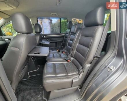 Серый Фольксваген Туран, объемом двигателя 2 л и пробегом 330 тыс. км за 5300 $, фото 18 на Automoto.ua