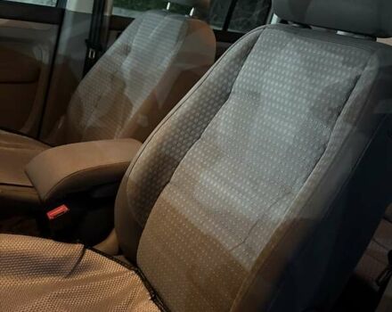 Серый Фольксваген Туран, объемом двигателя 2 л и пробегом 214 тыс. км за 6600 $, фото 38 на Automoto.ua