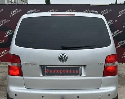 Серый Фольксваген Туран, объемом двигателя 1.6 л и пробегом 338 тыс. км за 5500 $, фото 8 на Automoto.ua