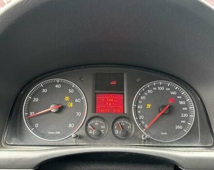 Серый Фольксваген Туран, объемом двигателя 1.6 л и пробегом 338 тыс. км за 5500 $, фото 20 на Automoto.ua