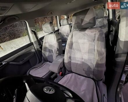 Серый Фольксваген Туран, объемом двигателя 2 л и пробегом 214 тыс. км за 6600 $, фото 24 на Automoto.ua