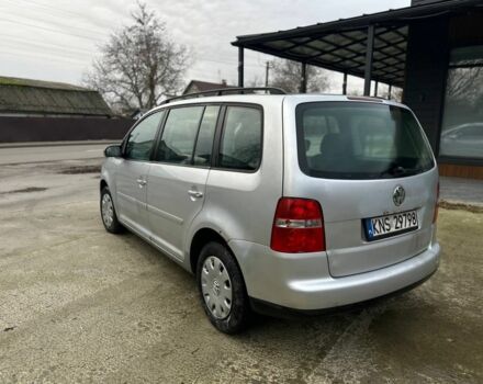 Серый Фольксваген Туран, объемом двигателя 1.9 л и пробегом 400 тыс. км за 2700 $, фото 4 на Automoto.ua