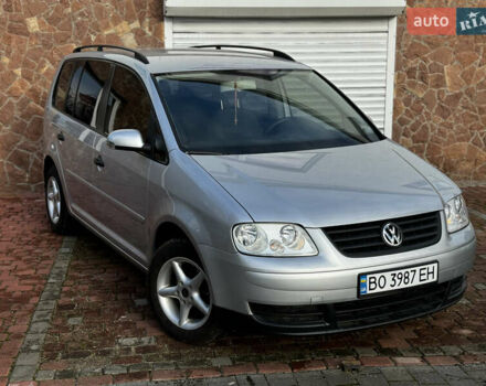 Серый Фольксваген Туран, объемом двигателя 1.9 л и пробегом 205 тыс. км за 5600 $, фото 2 на Automoto.ua