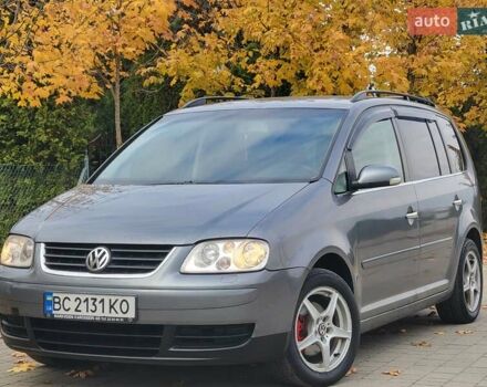 Серый Фольксваген Туран, объемом двигателя 2 л и пробегом 330 тыс. км за 5300 $, фото 6 на Automoto.ua