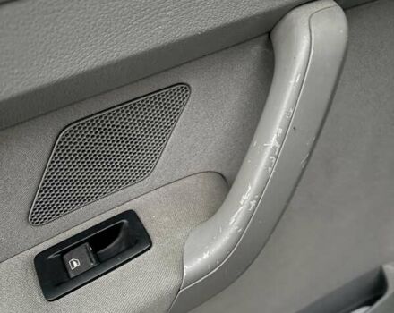 Серый Фольксваген Туран, объемом двигателя 2 л и пробегом 214 тыс. км за 6600 $, фото 53 на Automoto.ua