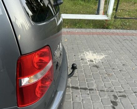 Серый Фольксваген Туран, объемом двигателя 2 л и пробегом 280 тыс. км за 6000 $, фото 19 на Automoto.ua