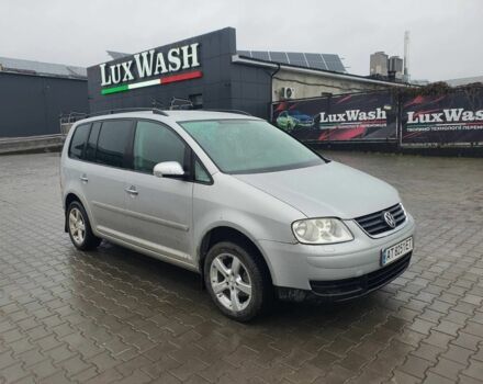 Сірий Фольксваген Туран, об'ємом двигуна 1.6 л та пробігом 270 тис. км за 4700 $, фото 5 на Automoto.ua