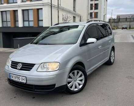 Серый Фольксваген Туран, объемом двигателя 2 л и пробегом 296 тыс. км за 4999 $, фото 11 на Automoto.ua