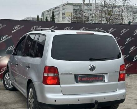 Серый Фольксваген Туран, объемом двигателя 1.6 л и пробегом 338 тыс. км за 5500 $, фото 7 на Automoto.ua