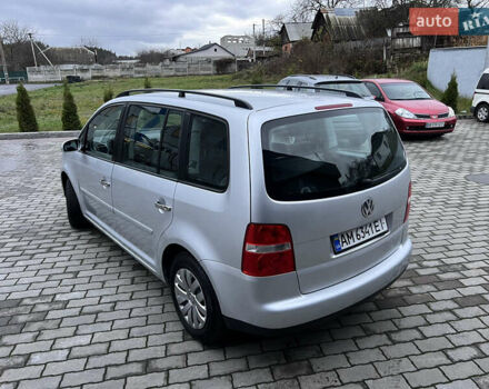 Сірий Фольксваген Туран, об'ємом двигуна 1.6 л та пробігом 307 тис. км за 4900 $, фото 16 на Automoto.ua